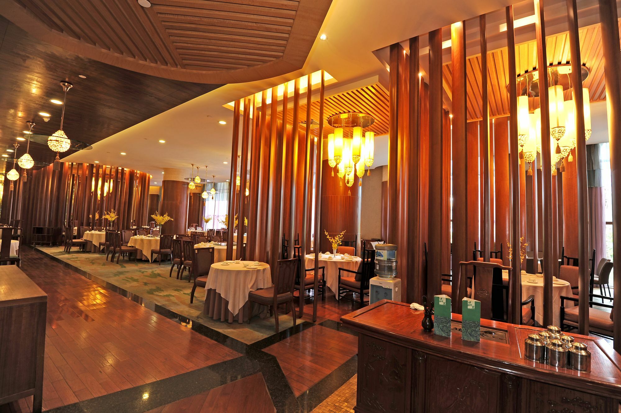 Ocean Spring Grand Metropark Hotel Чжухай Экстерьер фото